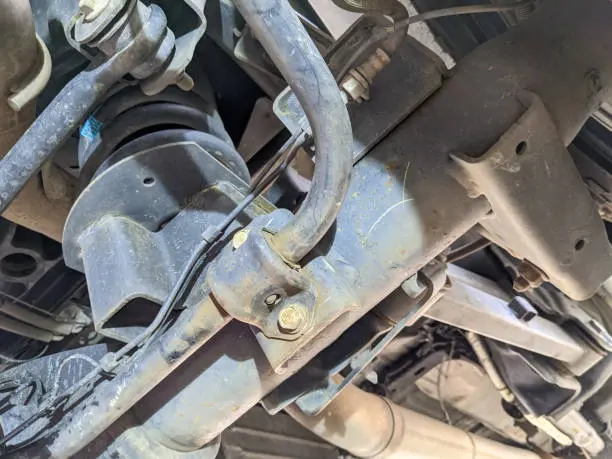 Kekhawatiran Sasis di Era EV: Tantangan Daya Tahan Bushing Sway Bar Terungkap oleh Casing Kia EV9 Jarak Tempuh Tinggi