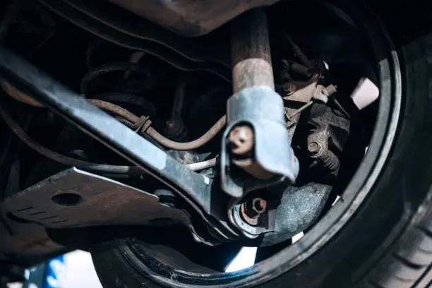 Bushing Karet Sway Bar atau Poliuretan: Mana yang Lebih Baik?