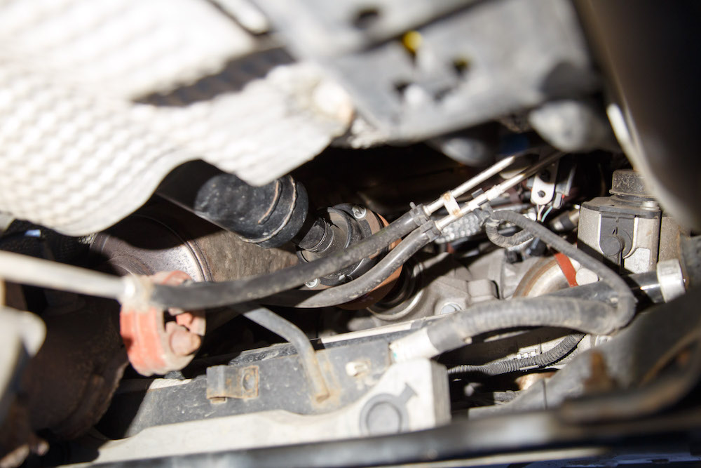 Perbedaan Nyata Antara Suku Cadang Mobil OEM vs. Aftermarket