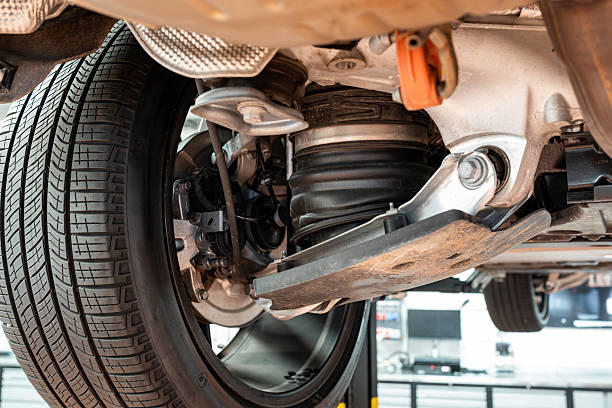 Pemasangan Engine dan Transmisi: Komponen Stabilitas Powertrain yang Penting